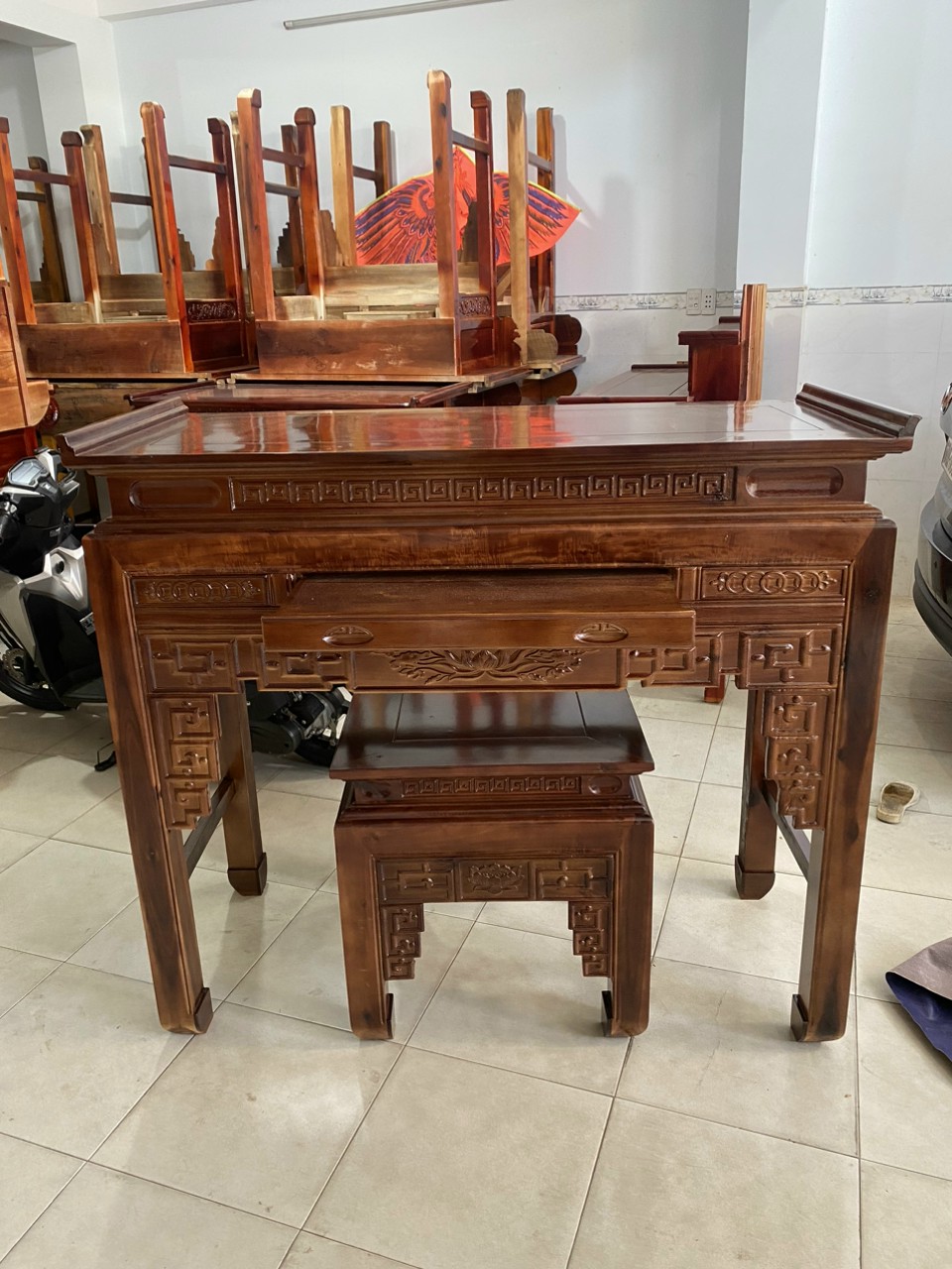 Bộ án giang thờ 1 tầng gỗ tràm bông vàng mẫu hiện đại,bàn thờ gia tiên ,bàn thờ bàn phật 1m07-1m27-1m47-1m53