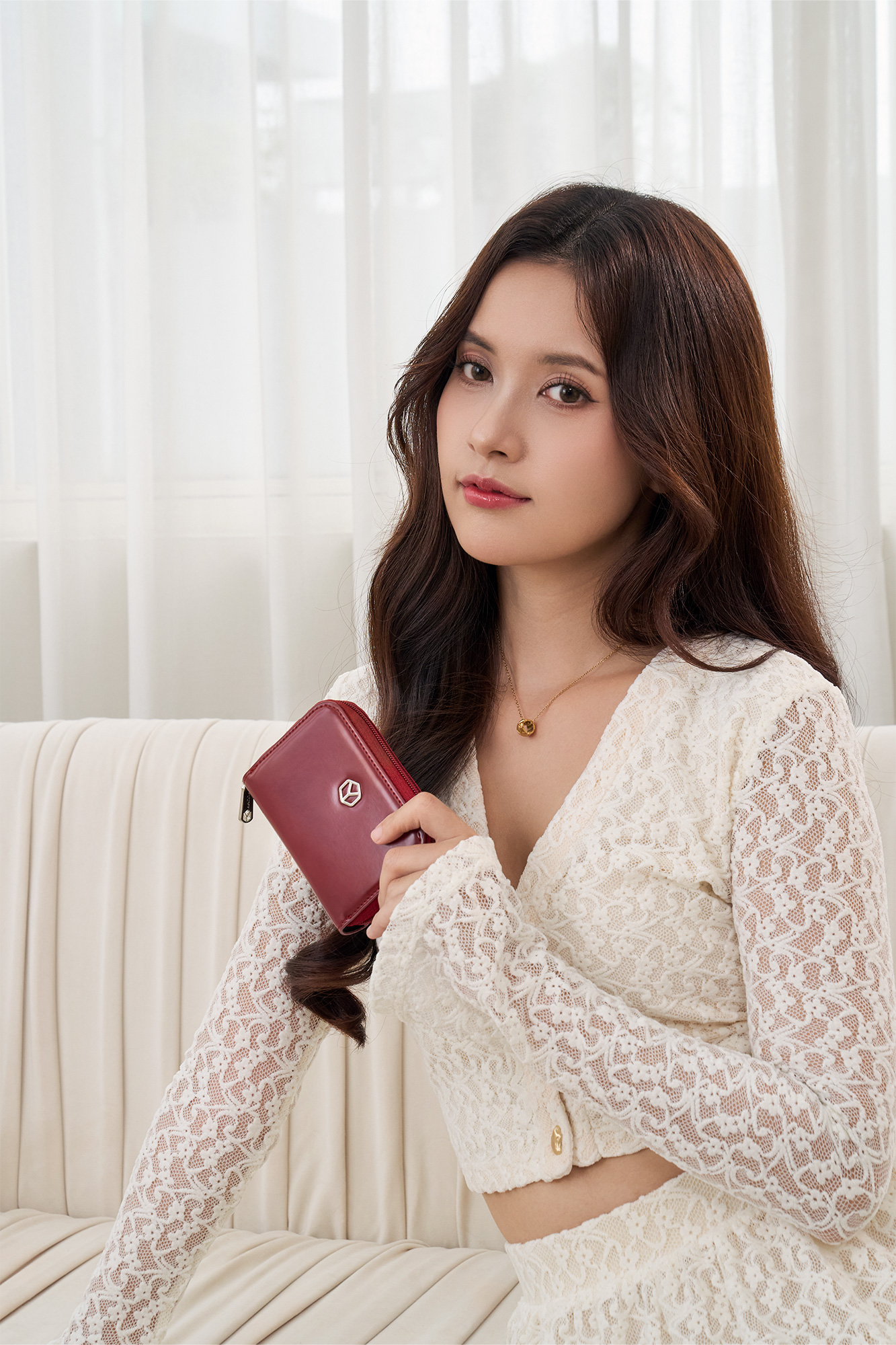 Ví Yuumy ( Thời trang nữ dáng cầm tay nhỏ gọn - Ví da Smooth YV120 )