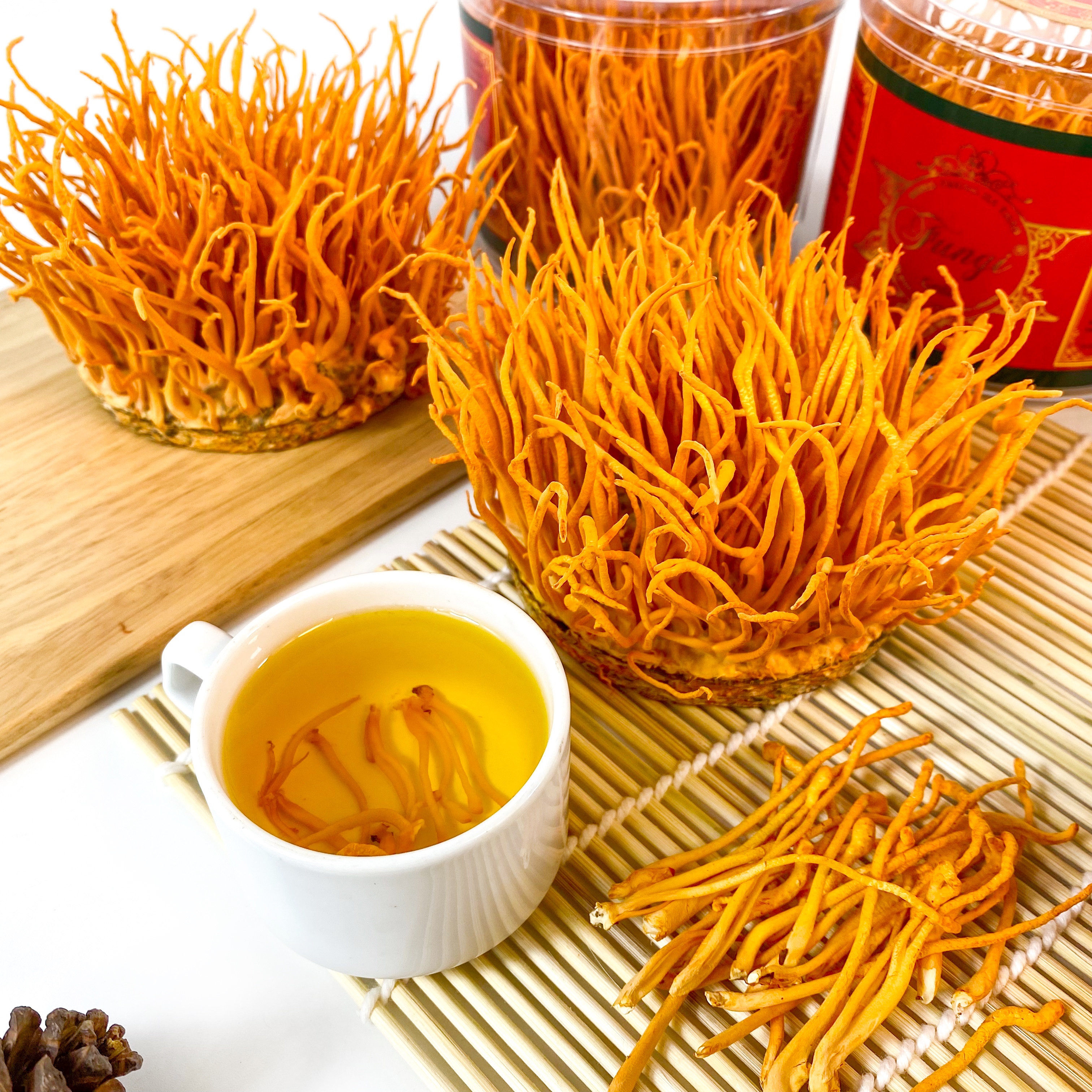 Đông Trùng Hạ Thảo Fungi Tươi 100Gram