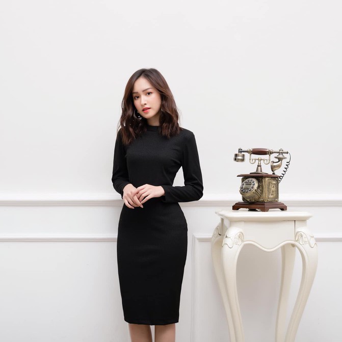 ĐẦM LEN TĂM CỔ TRÒN BAZZIC ÔM BODY TÔN DÁNG