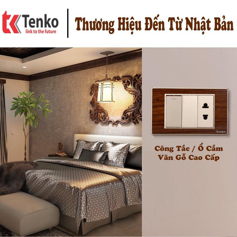 Công Tắc 3 Hạt VÂN GỖ Bo Viền Vàng - Mẫu Mã Dễ Thiết Kế Với Nhà Gỗ Vân Giả Gỗ - Thương Hiệu Nhật Bản Tenko TK-C6-03