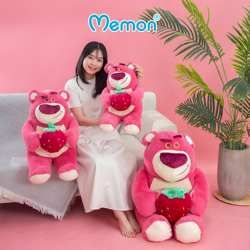 Gấu Bông Lotso Hugging Bear Ngồi Ôm Dâu 35cm-85cm Cao Cấp Memon