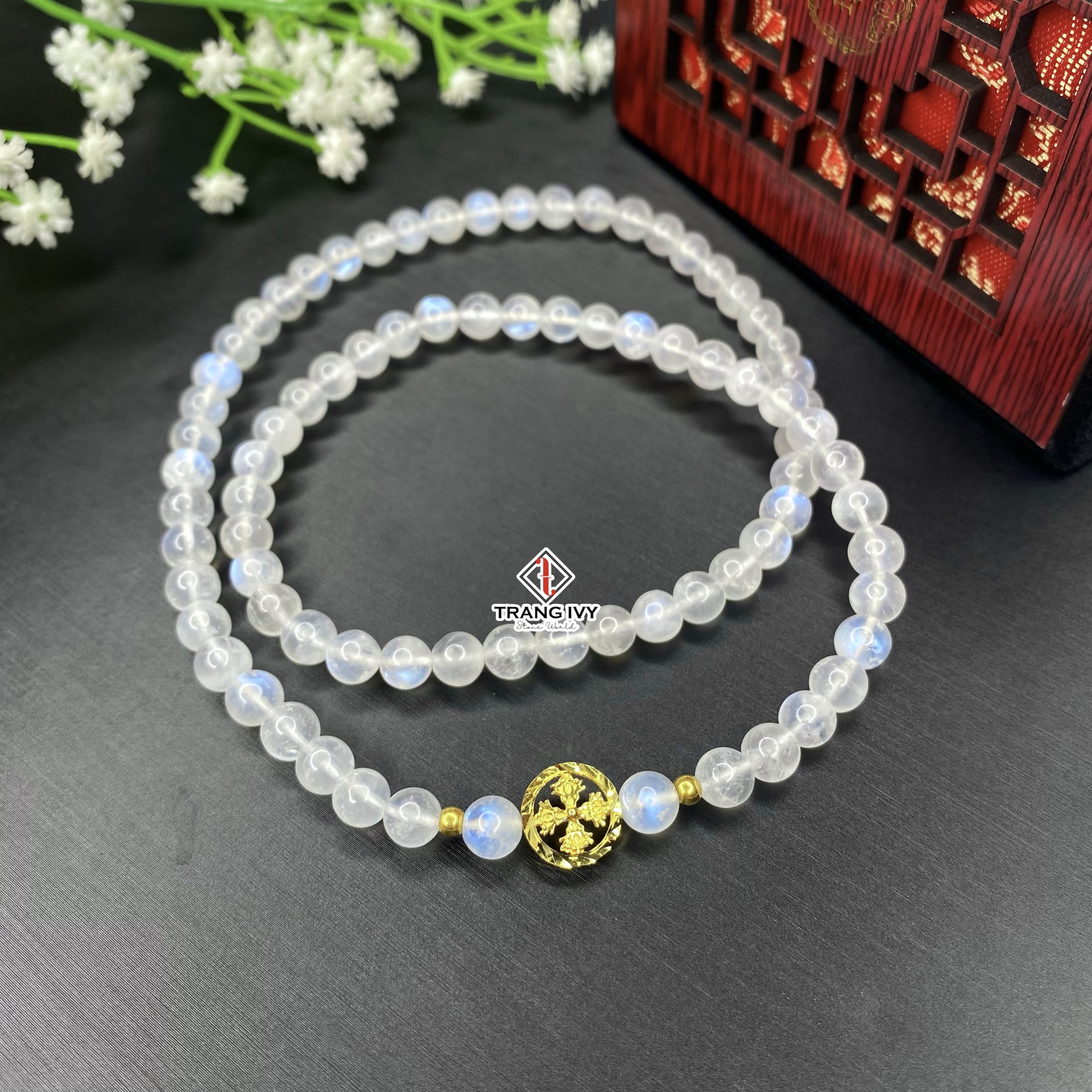 Chuỗi Moonstone Mix Charm Pháp Luân