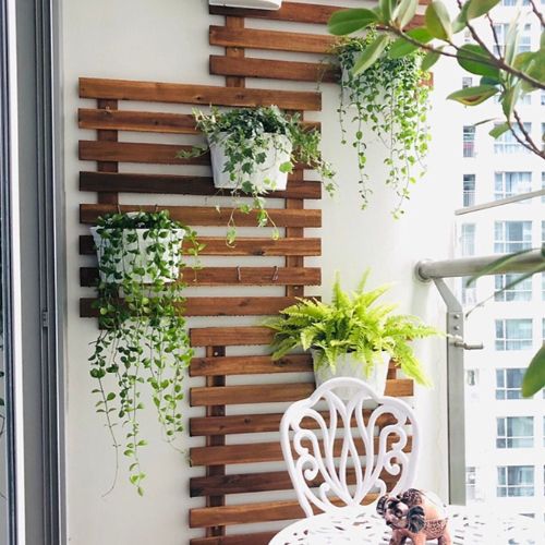 Chậu Nhựa Ốp Tường Giả Sứ Cao Cấp, Có Nút Bịt Giữ Nước hoặc Thoát Nước Tiện Lợi - Chậu Hoa Ốp Tường Trồng Cây - Chậu Cây Ốp Tường Màu Trắng Có Vân Hoa Văn Sang Trọng