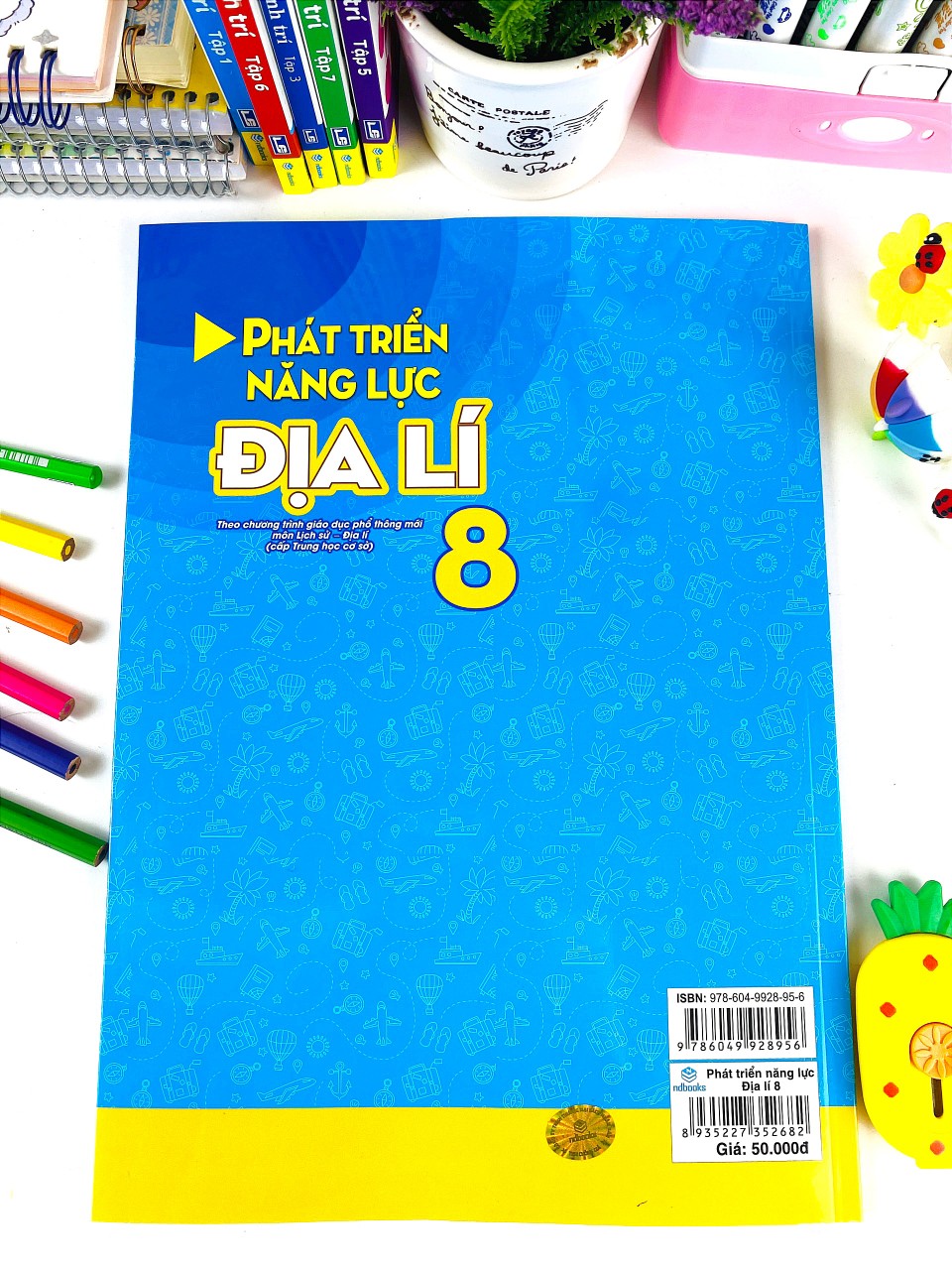 Sách - Phát Triển Năng Lực Địa Lí Lớp 8 - ndbooks