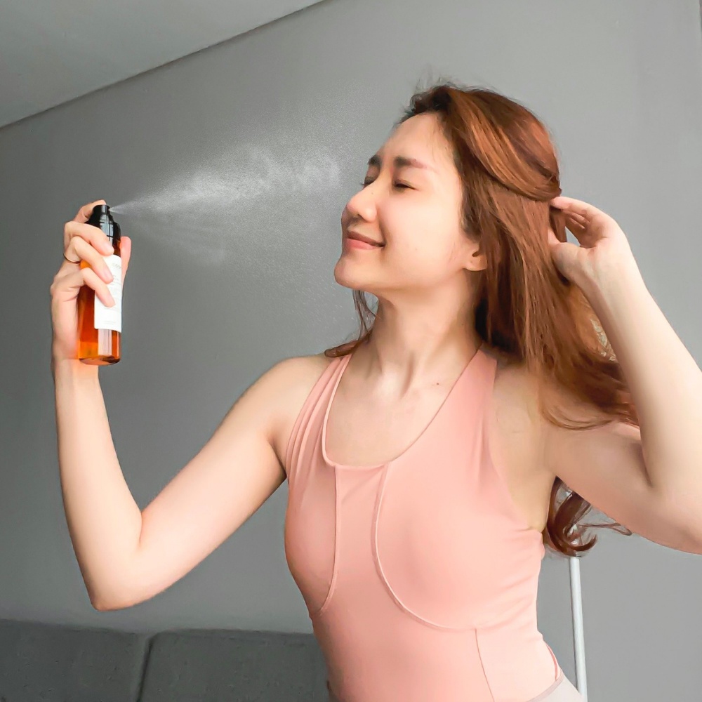 Xịt khoáng nghệ Hưng Yên Cocoon 130ml giúp sáng da và chống oxy hóa thuần chay