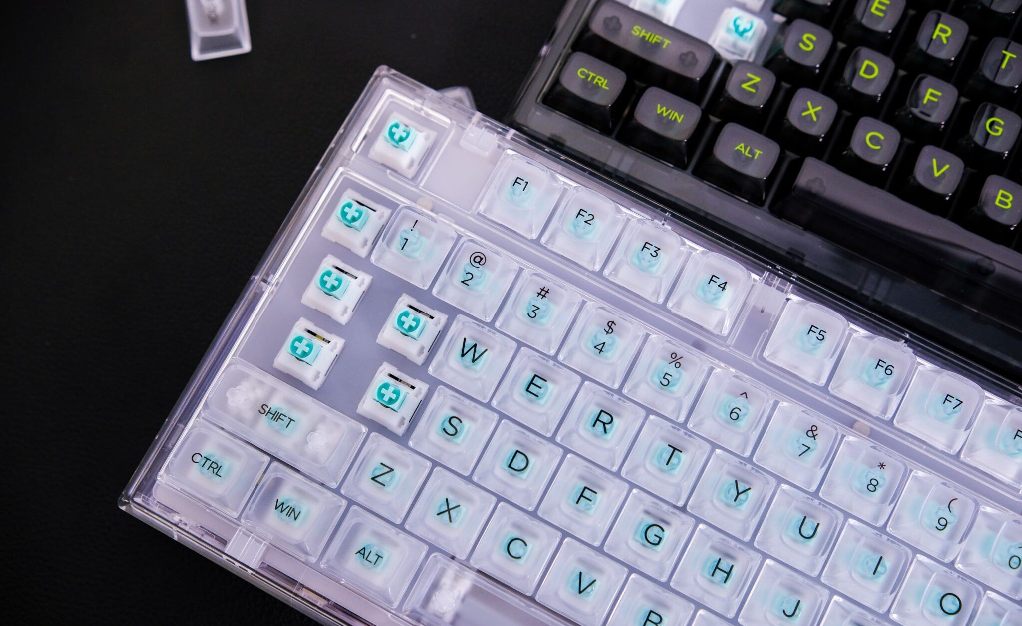 Bàn phím cơ FL-Esports Q75 SAM (Transparent White Light Ice Keycap/Transparent Black Dark Ice Keycap) 3 Mode/Gasket Mount - Hàng chính hãng