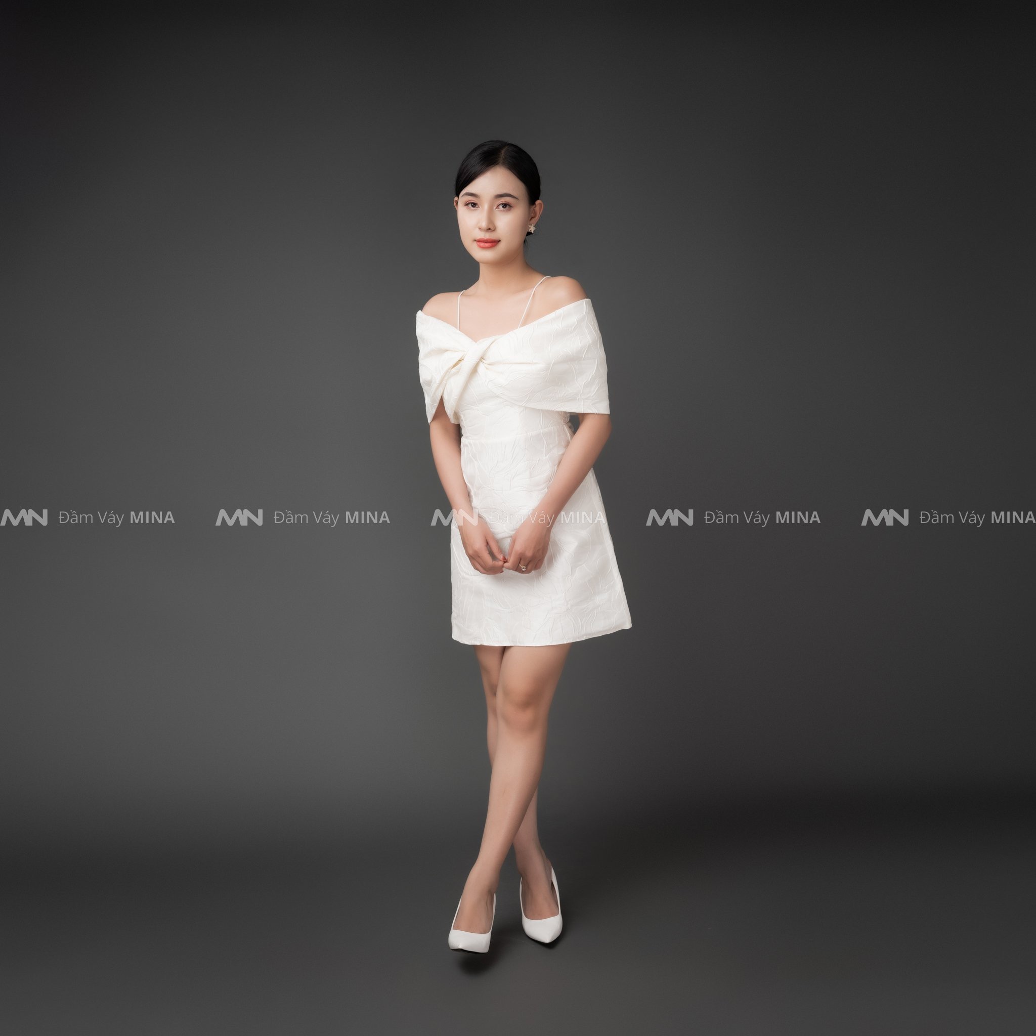 Đầm gấm trắng | Đầm hai dây trễ vai nơ | Đầm ôm body dự tiệc đi chơi siêu đẹp - MN148 - Đầm Váy Mina