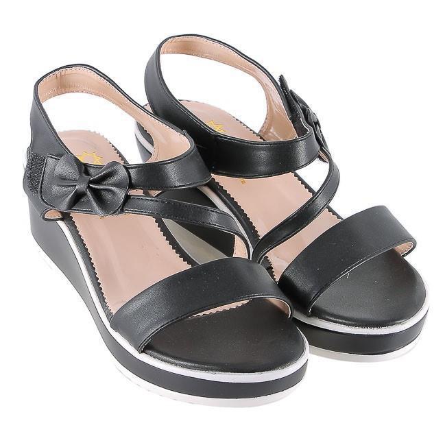 Giày sandal nữ màu đen HP7927