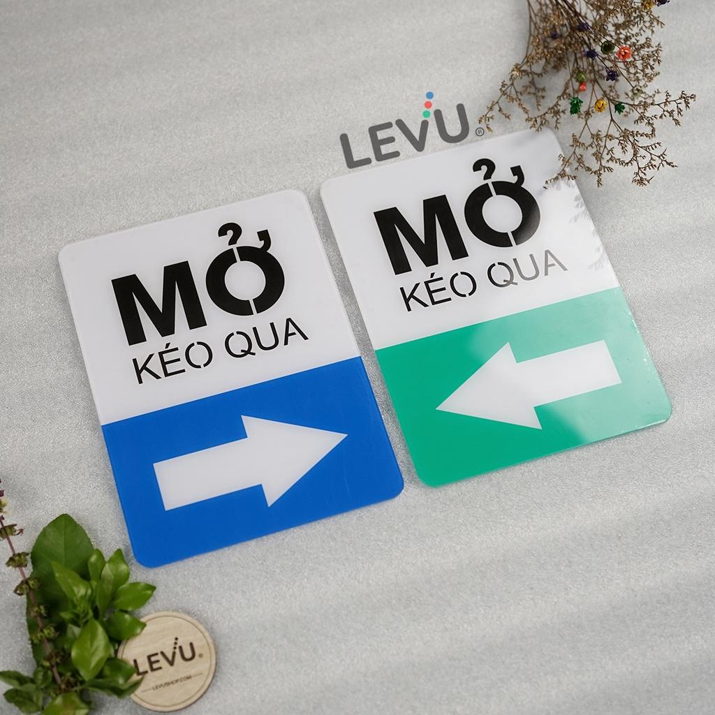 Bảng mica dán cửa hướng dẫn đóng mở cửa ra vào kiểu kéo ngang
