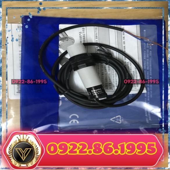 Cảm biến tiệm cận điện dung CR18-8AC