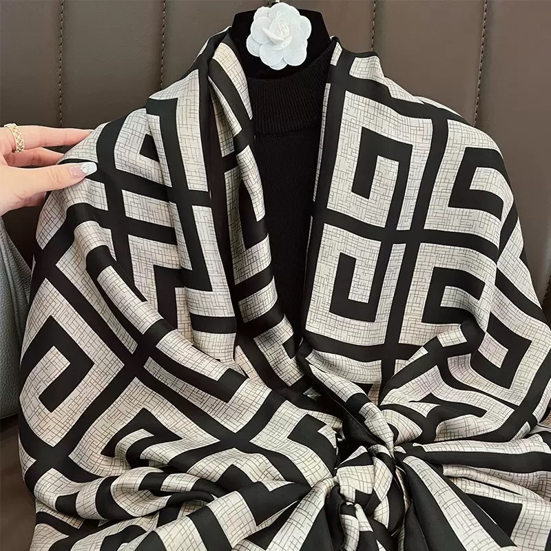 KHĂN CHOÀNG LỤA DÁNG DÀI CỰC SANG PHONG CÁCH TÂY ÂU SANG XỊN MỊN MÃ 10