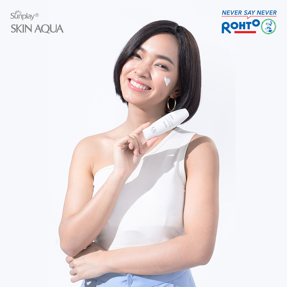 Sữa Chống Nắng Hằng Ngày Dưỡng Da Giữ Ẩm Sunplay Skin Aqua UV Moisture SPF50+ PA+++