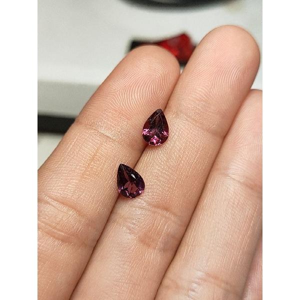 140 (6) L Cặp Hạt Garnet  Dùng Để Làm bông (T NHIÊN)