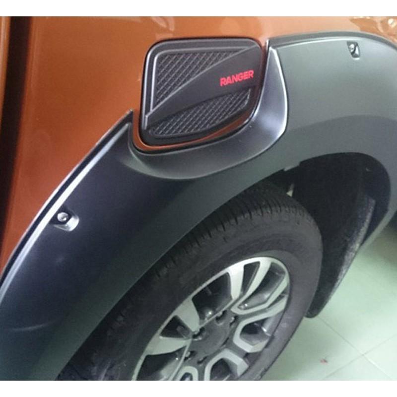 Ốp nắp bình xăng Ford Ranger
