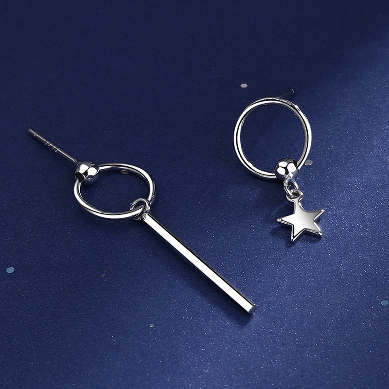 Bông tai nữ khuyên tròn ngôi sao năm cánh và thanh nhỏ bất đối xứng