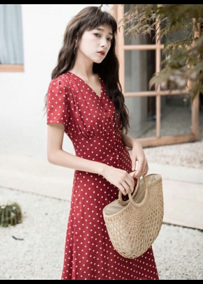 Đầm Bi Đỏ Bo Eo Form Dài