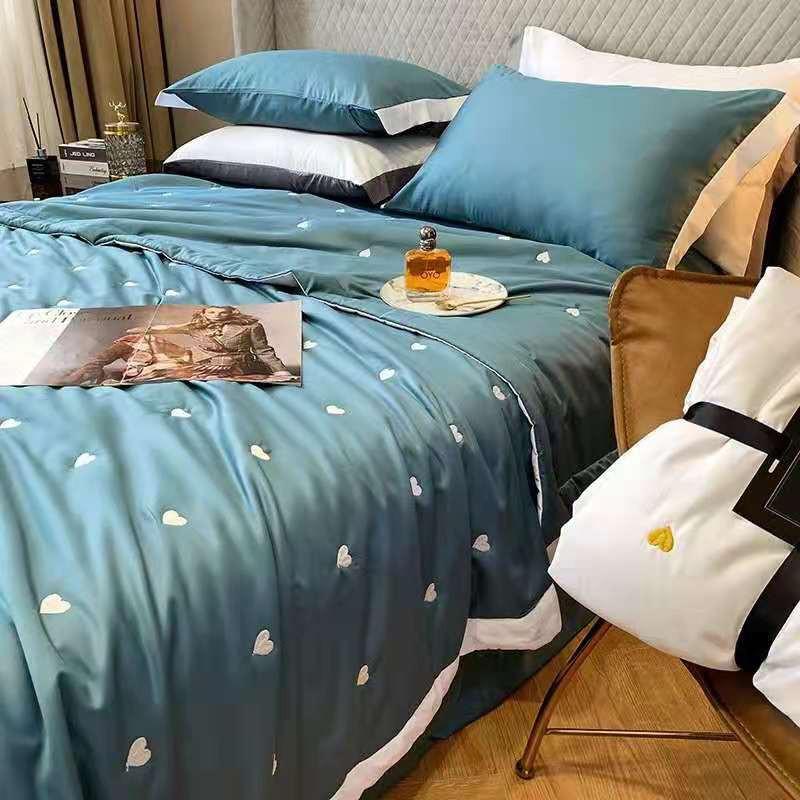 SET LỤA CHĂN TRẦN TIM THÊU NỔI MÀU XANH DƯƠNG