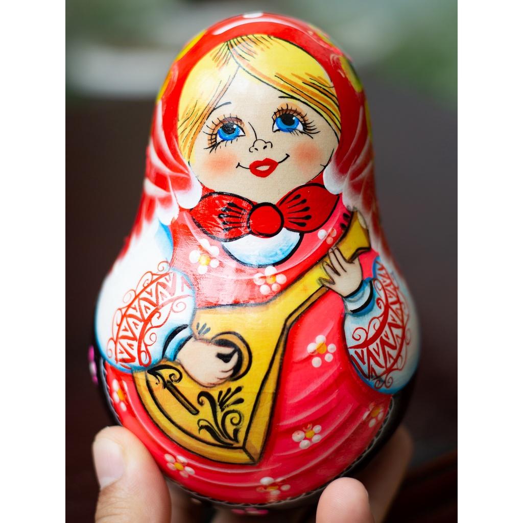 LẬT ĐẬT NGA "CÔ GÁI CHƠI ĐÀN BALALAIKA" 16CM QUÀ LƯU NIỆM NGA CỰC ĐẸP VÀ ĐỘC ĐÁO GIÁ TỐT NHẤT