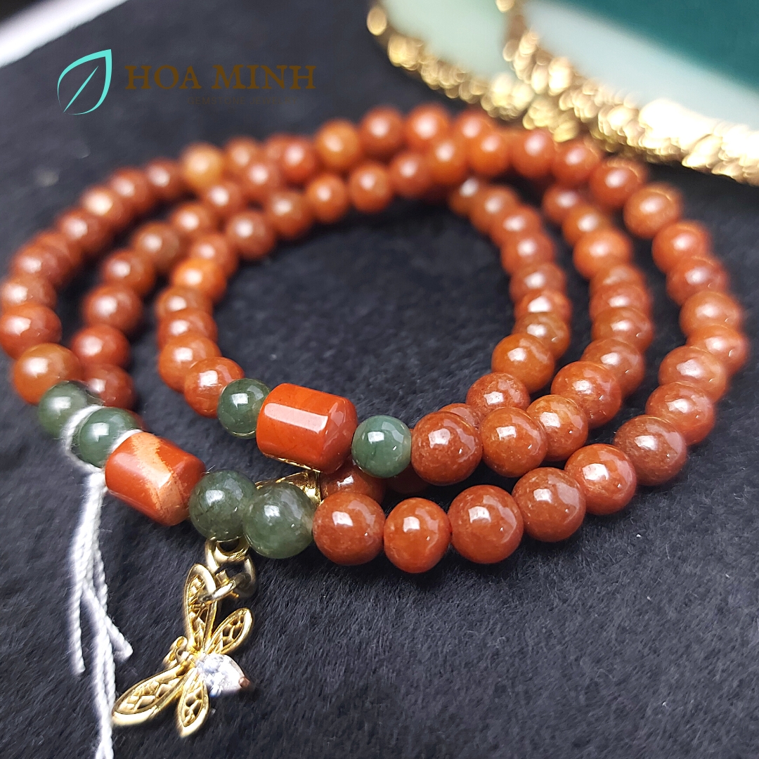 Vòng tay chuỗi Cẩm Thạch Huyết size 5.5 li phong cách đeo quấn 3 vòng phối charm bướm, ngọc jasper, có thể làm vòng cổ