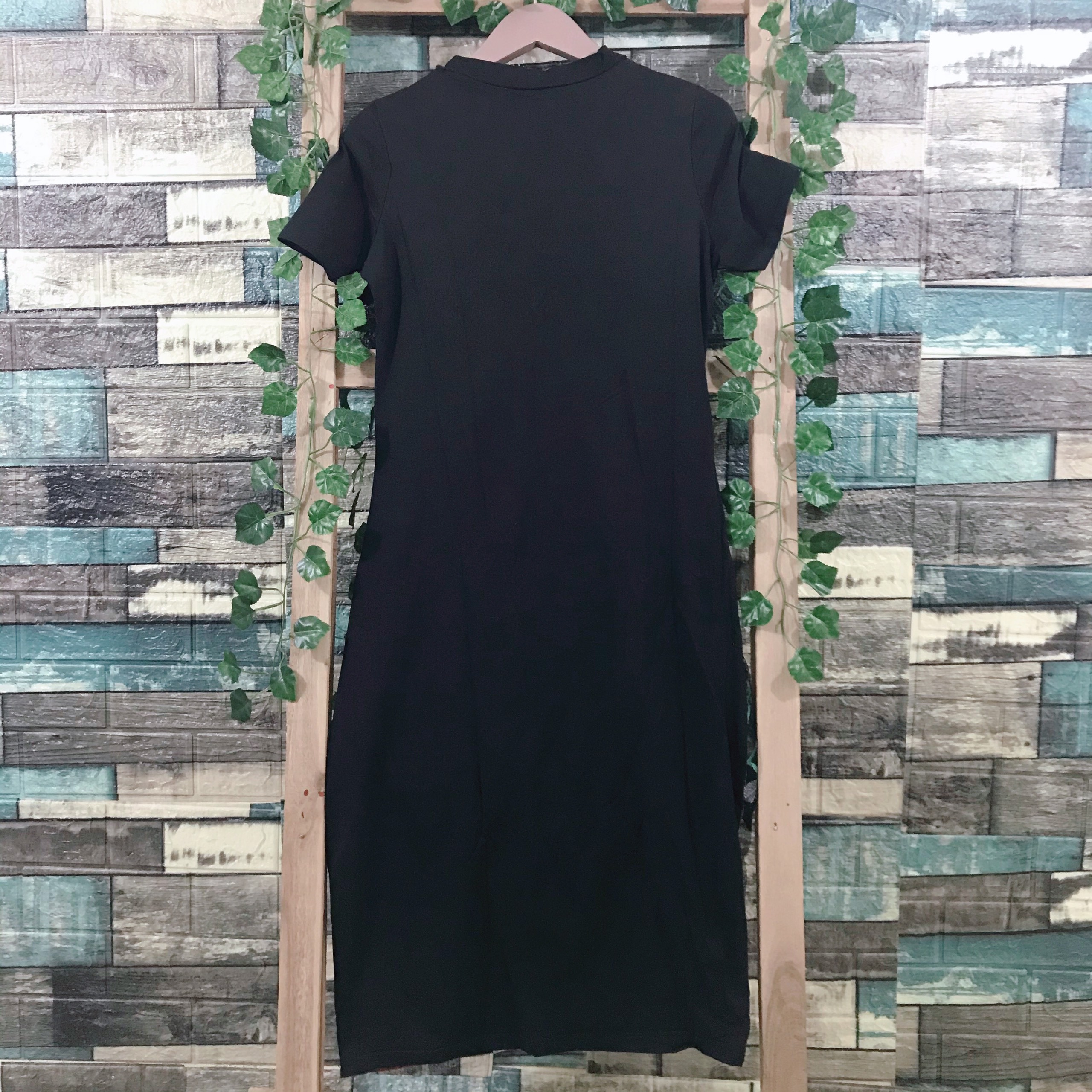 ĐẦM BODY THÊU HOA VI TÍNH SIÊU XINH - D103210