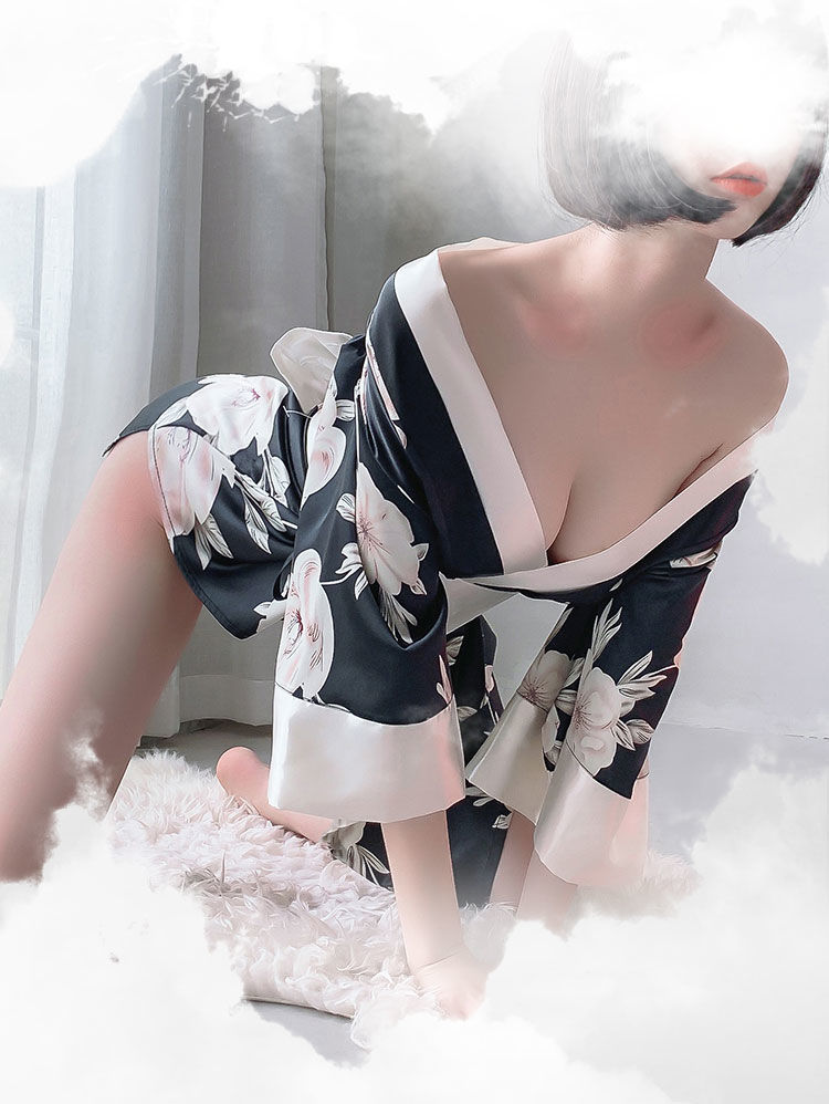 Áo choàng ngủ kimono lụa hoa anh đào kèm quần lọt khe gợi cảm sexy sang trọng freesize