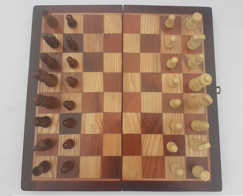 Bàn cờ vua gỗ Cao cấp, dành cho trẻ em giúp phát triển thí thông minh