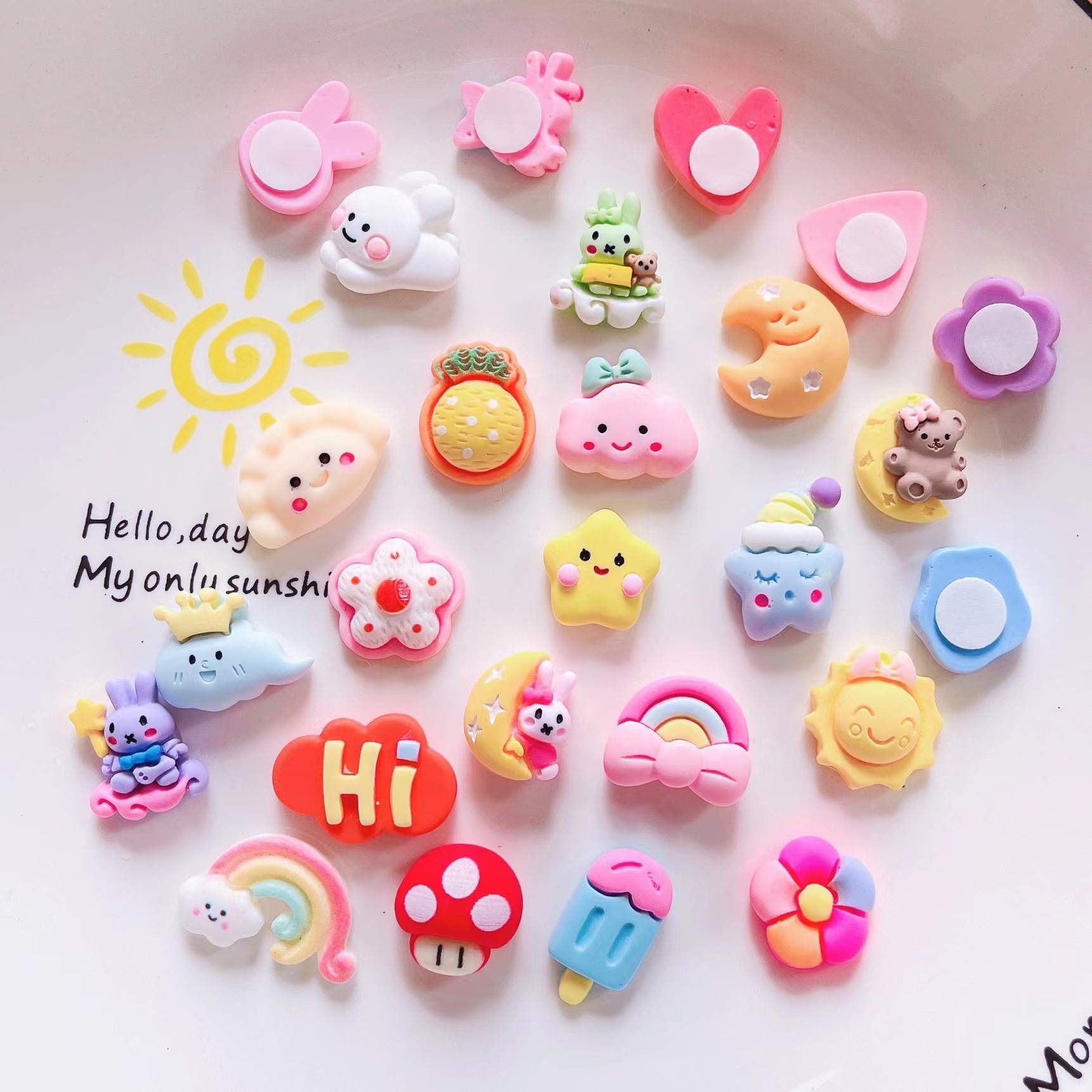 Bộ 4 sticker charm 3D 1,5x2,3cm mix mẫu có sẵn keo dán trang trí bình nước,điện thoại,ốp lưng,kẹp tóc chống thấm nước