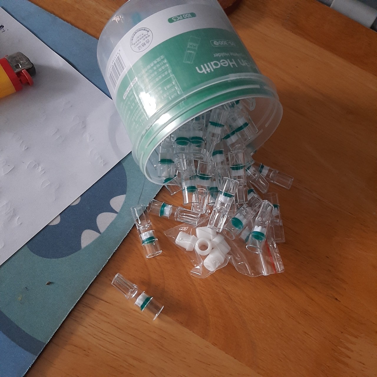 Hộp 100,200 đầu lọc thuốc cao cấp nhựa dẻo bảo vệ sức khỏe, màu giao ngẫu nhiên ( mua từ 3 hộp tặng kèm 1 hộp nhựa đựng đầu tẩu) 