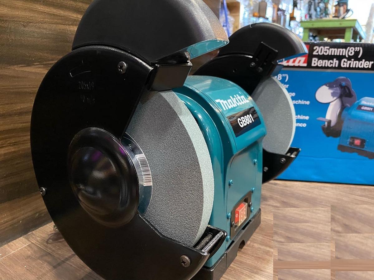 MÁY MÀI BÀN 2 ĐÁ 550W (205 X 19MM) MAKITA GB801 - HÀNG CHÍNH HÃNG
