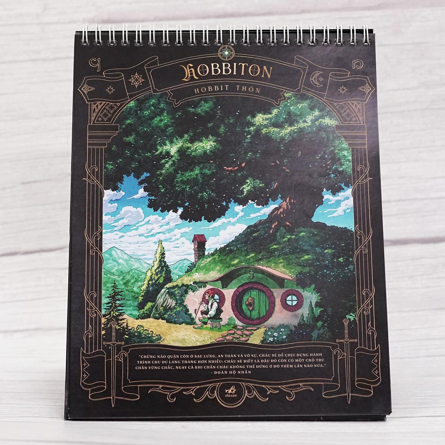 Lịch Để Bàn 2026 - Vùng Đất Kỳ Ảo - Hành Trình Qua Trung Địa