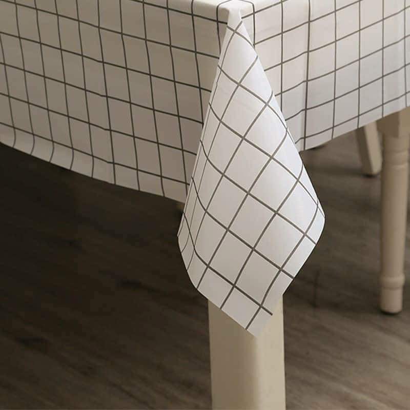 Khăn trải bàn kẻ chất liệu PVC chống thấm nước