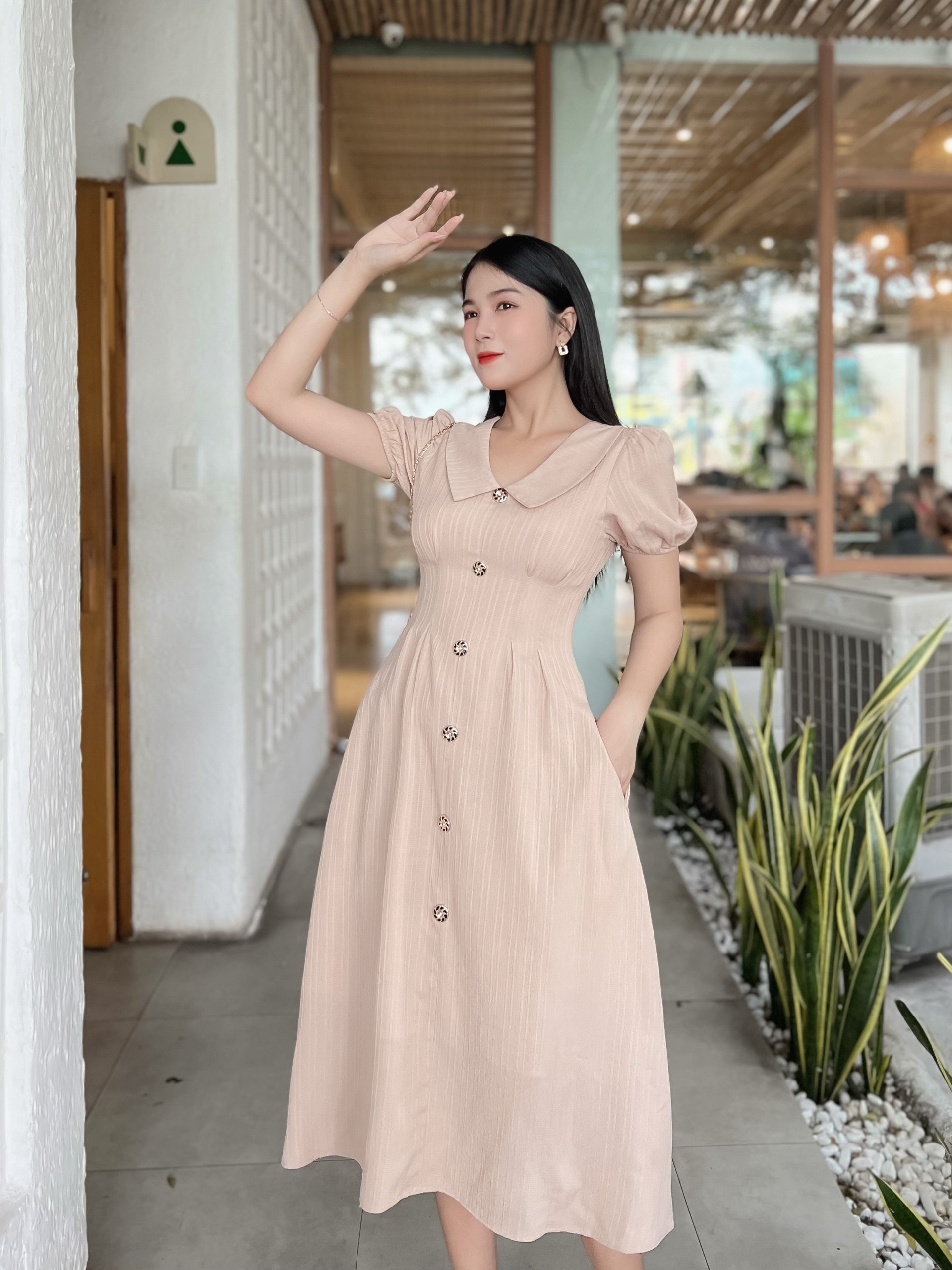 ĐẦM XÒE CỔ SEN CAO CẤP PHỐI NÚT