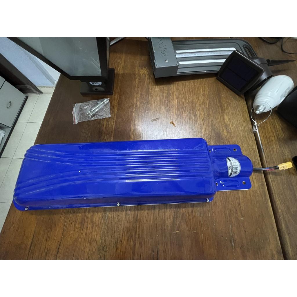 Đèn đường LED 50W cao cấp, năng lượng mặt trời, tự động điều khiển sáng tối, đèn LED dự án. Hàng mới thanh lý. (JY-ST-50