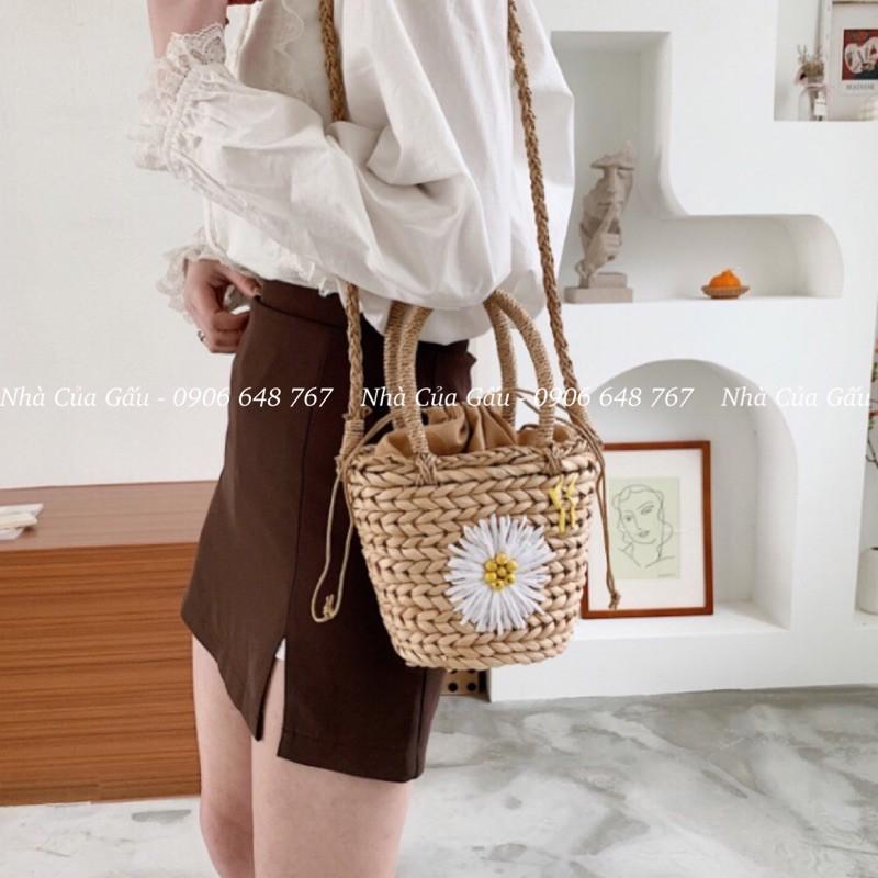 Giỏ cói hoa cúc xinh cực shop mới về luôn ạ