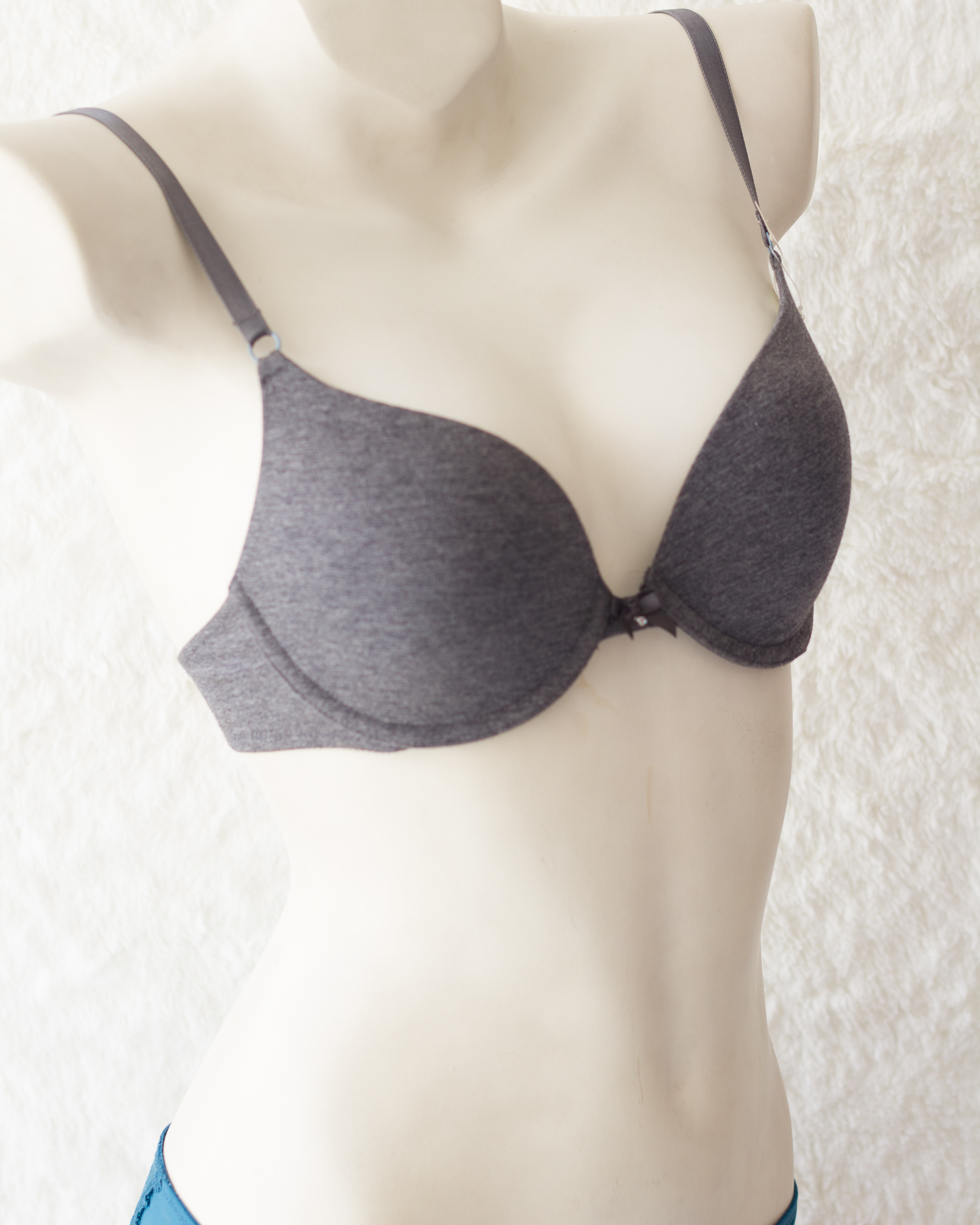Áo Ngực Cotton Trơn Mút Mỏng Có Gọng SP001507