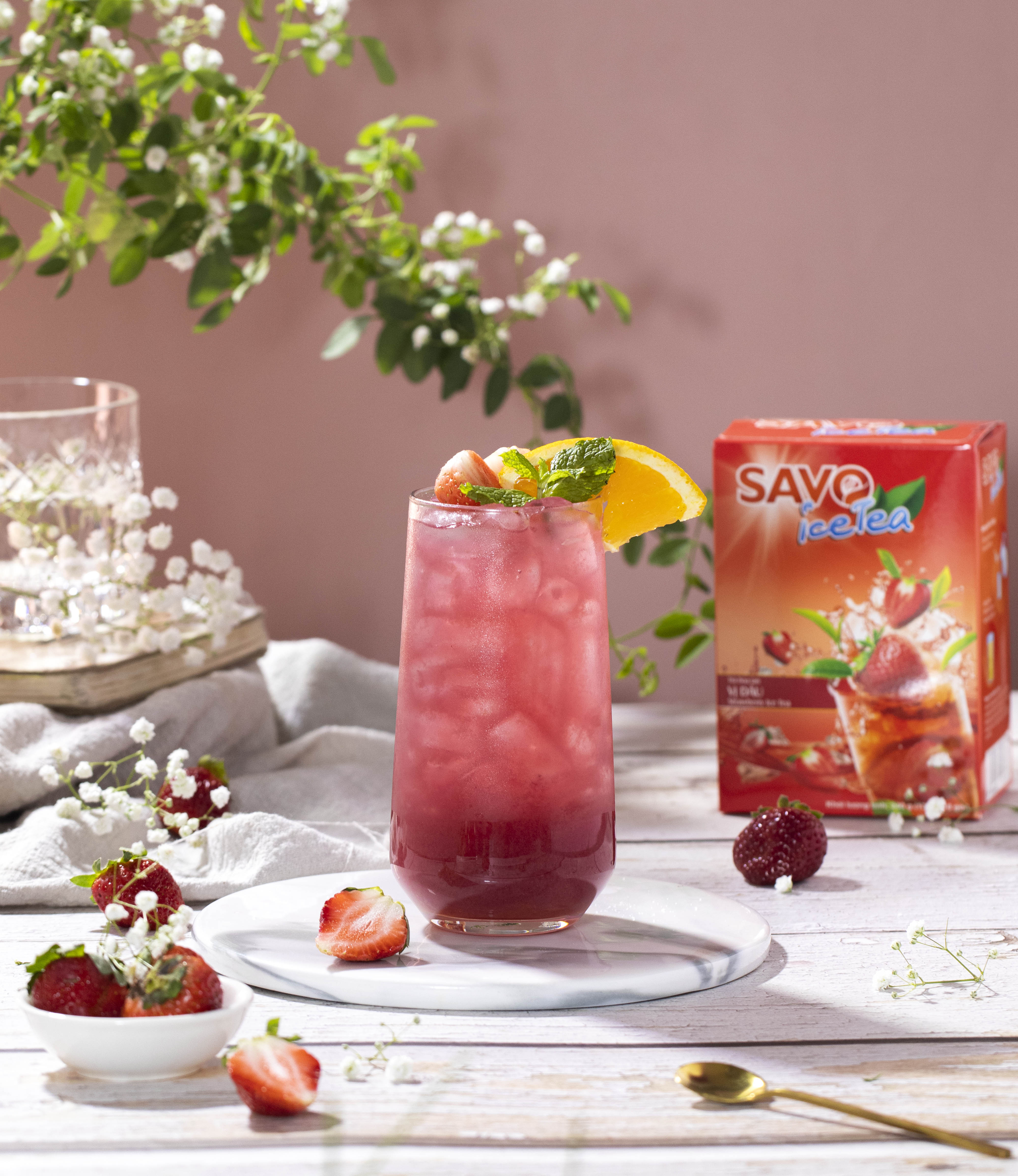 Trà SAVO Ice Tea Dâu (Strawberry Ice Tea) - Hộp 16 gói x 15g