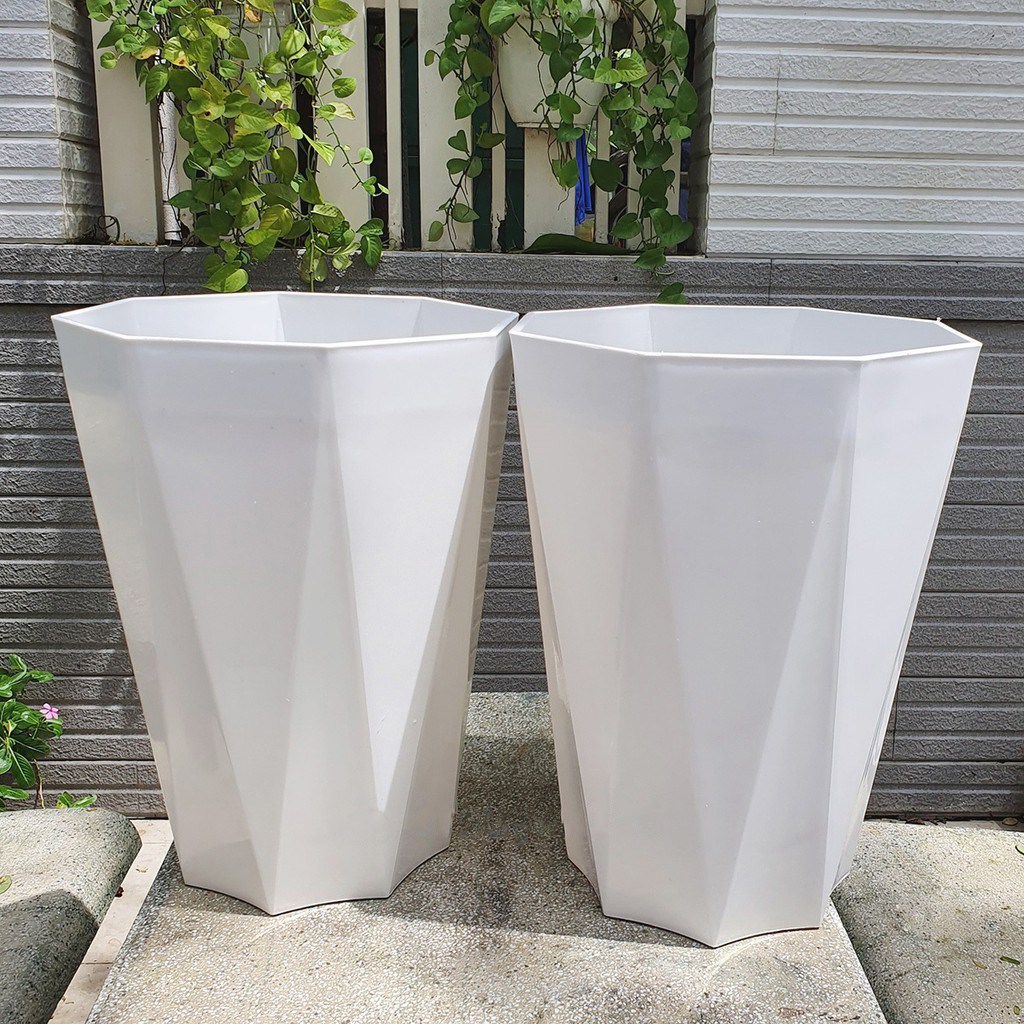 Bộ 02 chậu nhựa tám cạnh 31x40cm màu trắng phù hợp cho hoa kiểng, cây ăn trái nhỏ