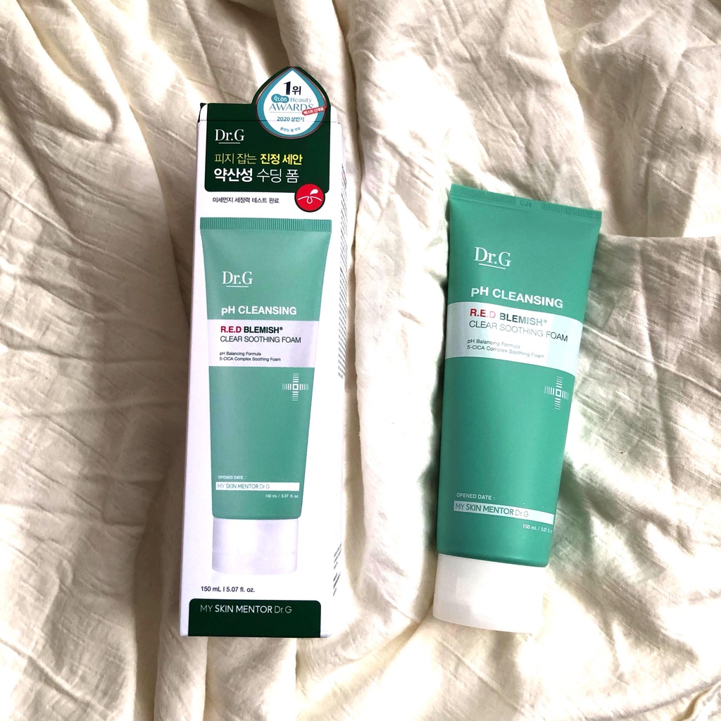 Sữa Rửa Mặt Dành Cho Da Mụn, Nhạy Cảm Dr.G pH Cleansing R.E.D Blemish Clear Soothing Foam 150ml