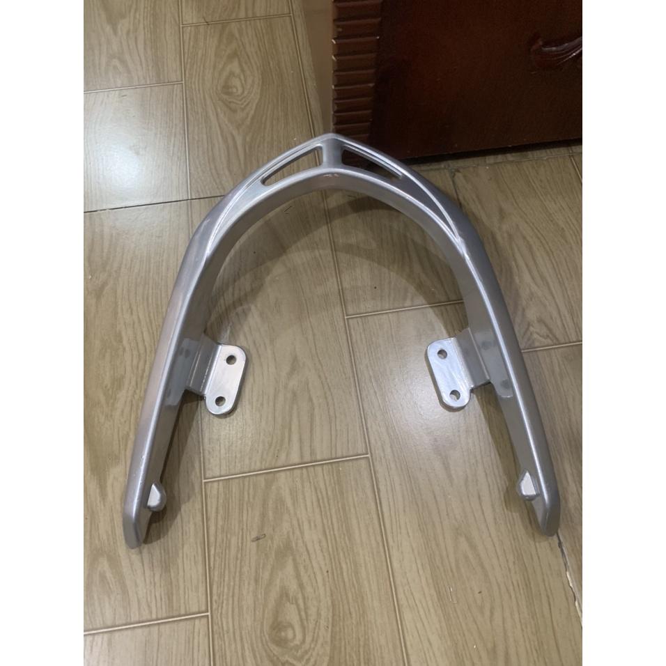 Cảng sau xe wave anpha 110 cc màu bạc kiểu phay lổ