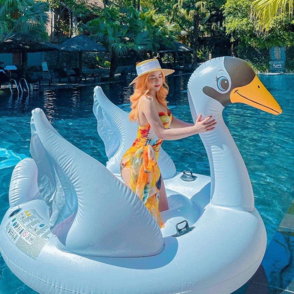 Set Bikini Liền Thân Nâng Ngực Kèm Khăn Choàng BKN805