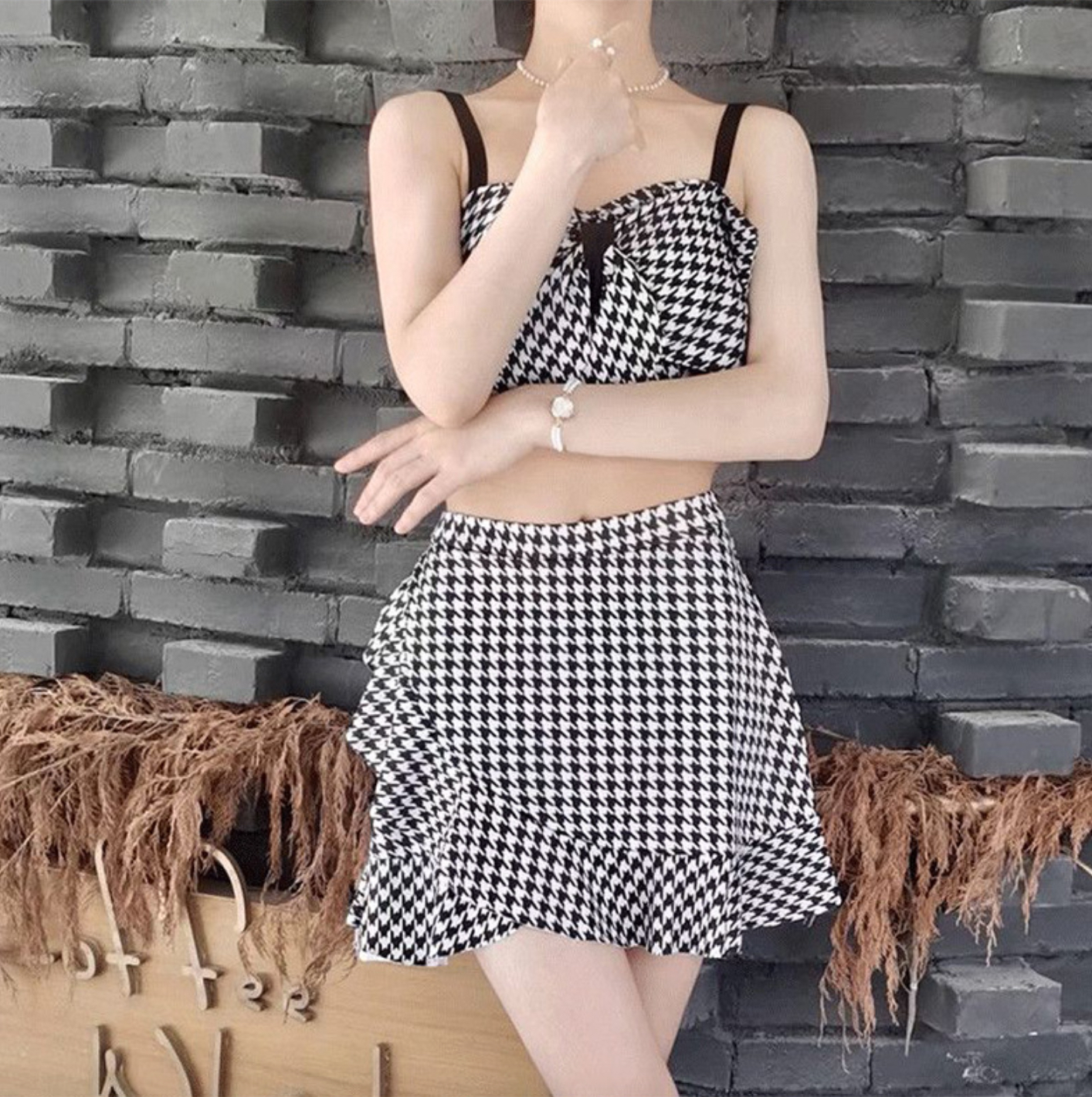 Bộ đồ bơi bikini nữ hai mảnh kín đáo đi tắm biển giấu bụng, tôn dáng hack chân dài kẻ caro - B.48