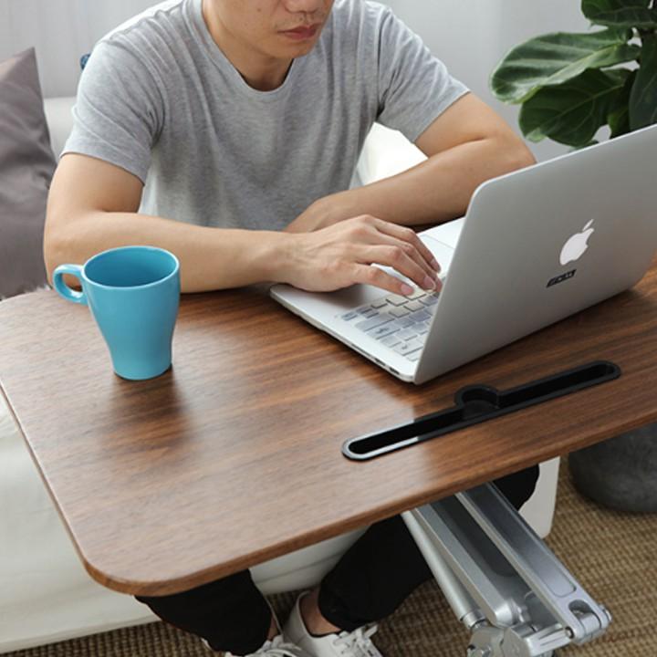 Bàn làm việc di động thông minh gấp gọn có khe cắm ipad để laptop, ngồi học năng gỗ óc chó cao cấp chống gù lưng