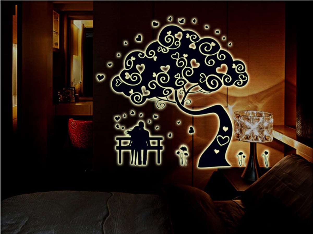 DECAL DẠ QUANG CÂY TÌNH YÊU
