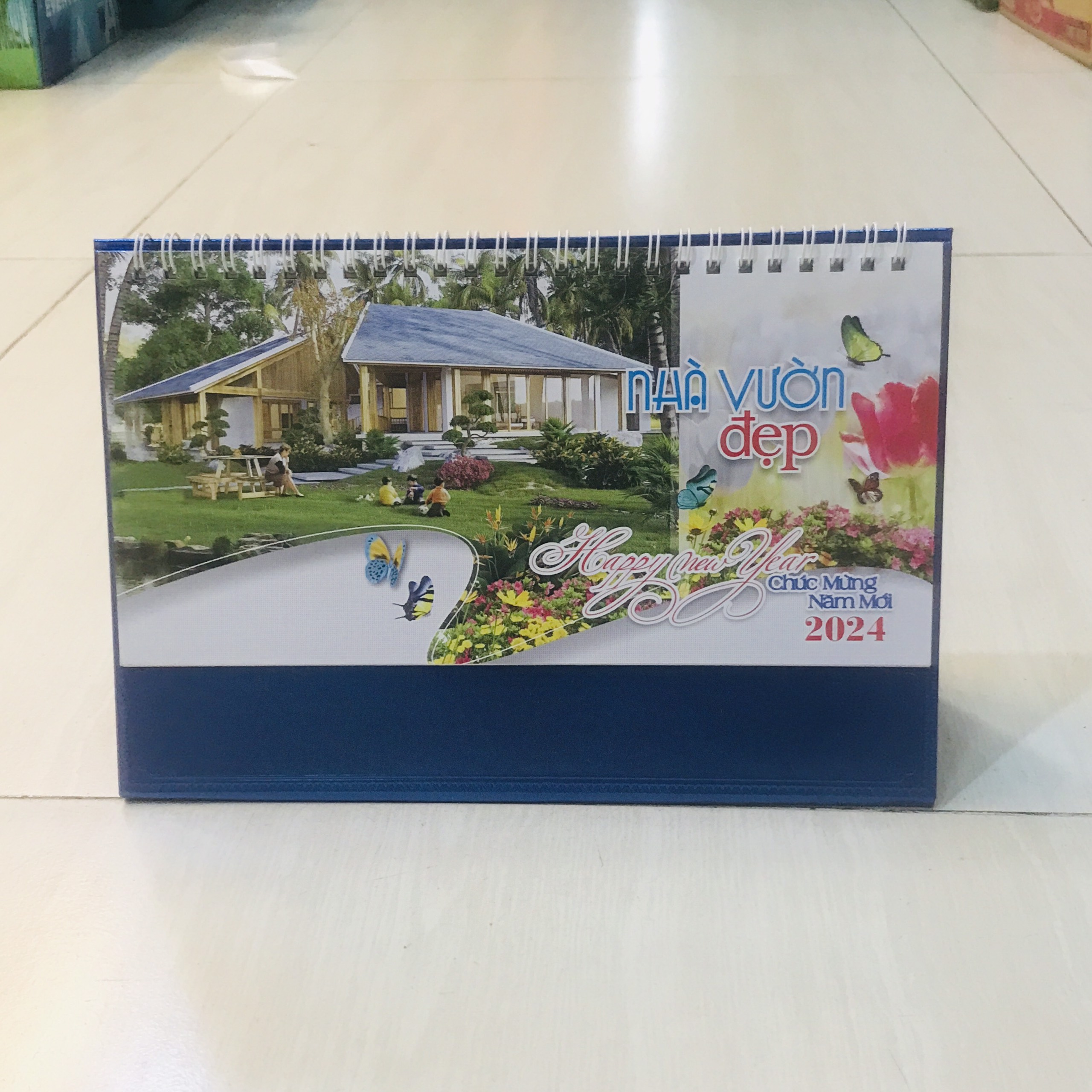 Lịch để bàn 2024kích thước 24cm*16cm có ngày âm