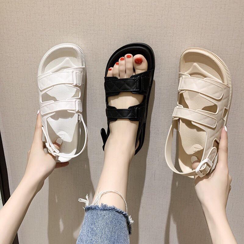 Giày sandal nữ quay ngang đế bằng