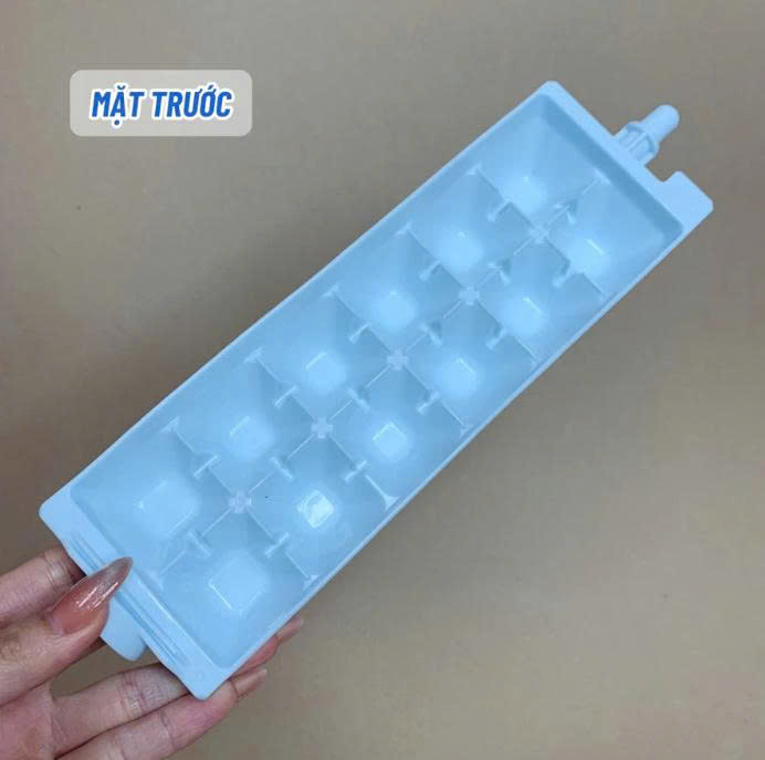 KHAY ĐÁ XOAY TRONG BỘ LÀM ĐÁ TỰ ĐỘNG TỦ LẠNH HITACHI 6 CÁNH – HÀNG CHÍNH HÃNG