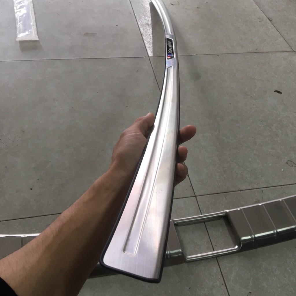 Chống trầy cốp ngoài Xpander 2018-2019 mẫu inox