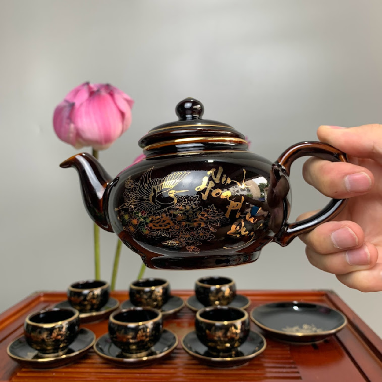 Bộ ấm chén uống trà cao cấp , bộ ấm trà Bát Tràng - vinh hoa phú quý men đen bóng