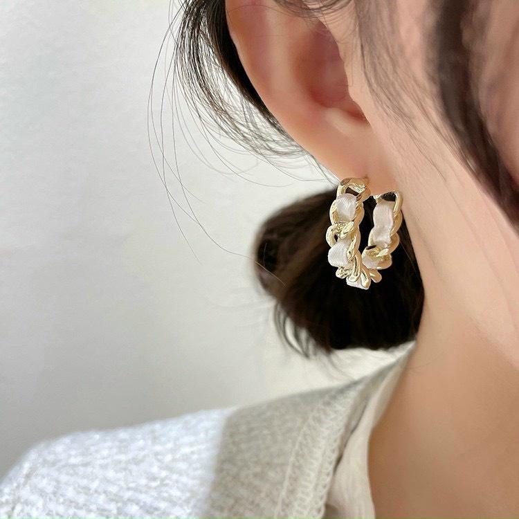 Bông tai thời trang nữ hạt cườm KLA 222